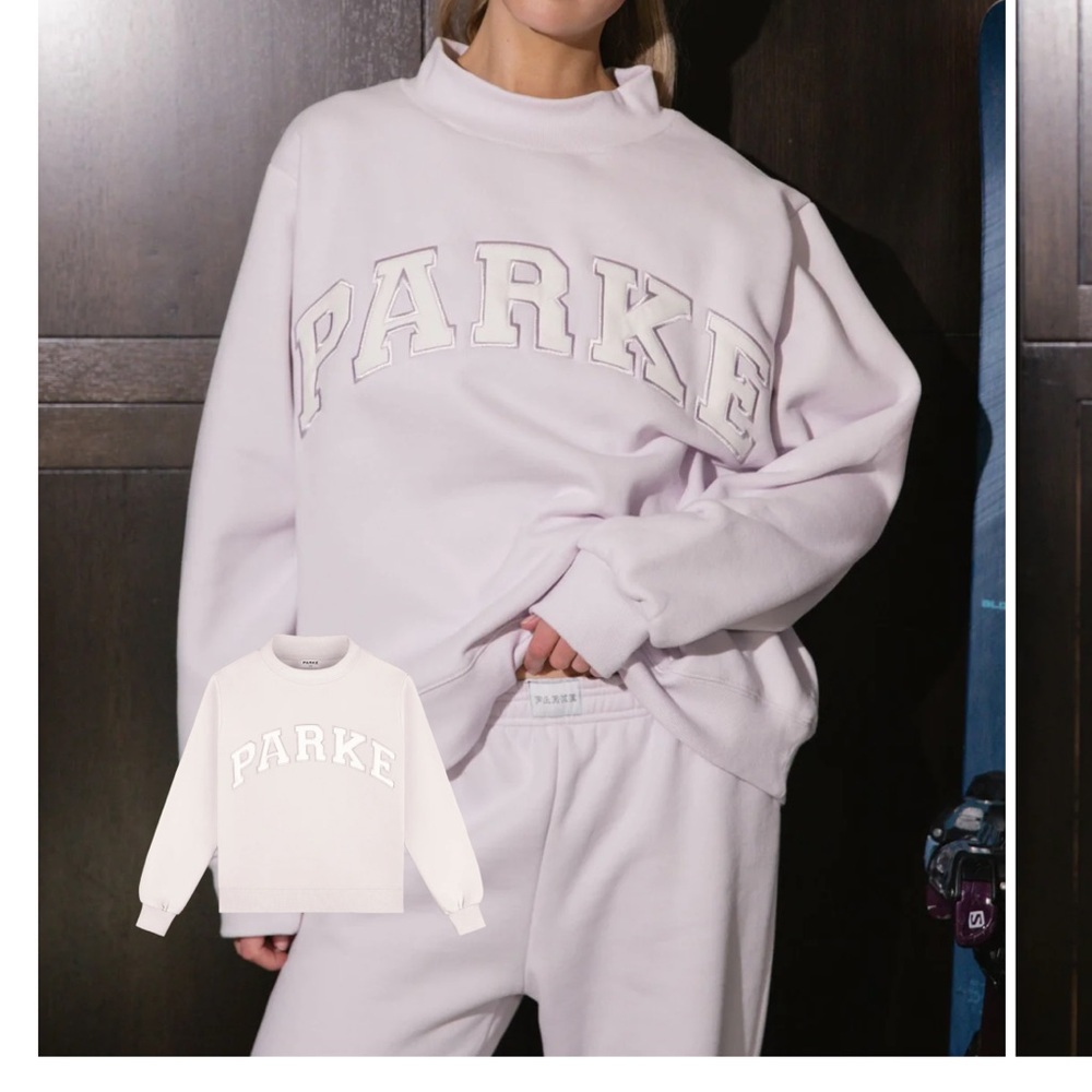PARKE Oversized Crewneck Sweatshirt in Pale Lavender